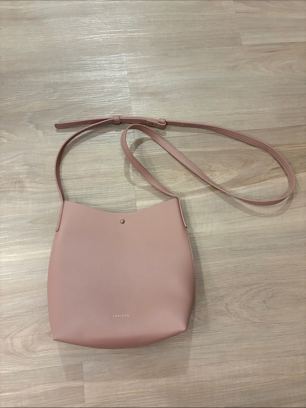 New - Samara crossbody bucket bag